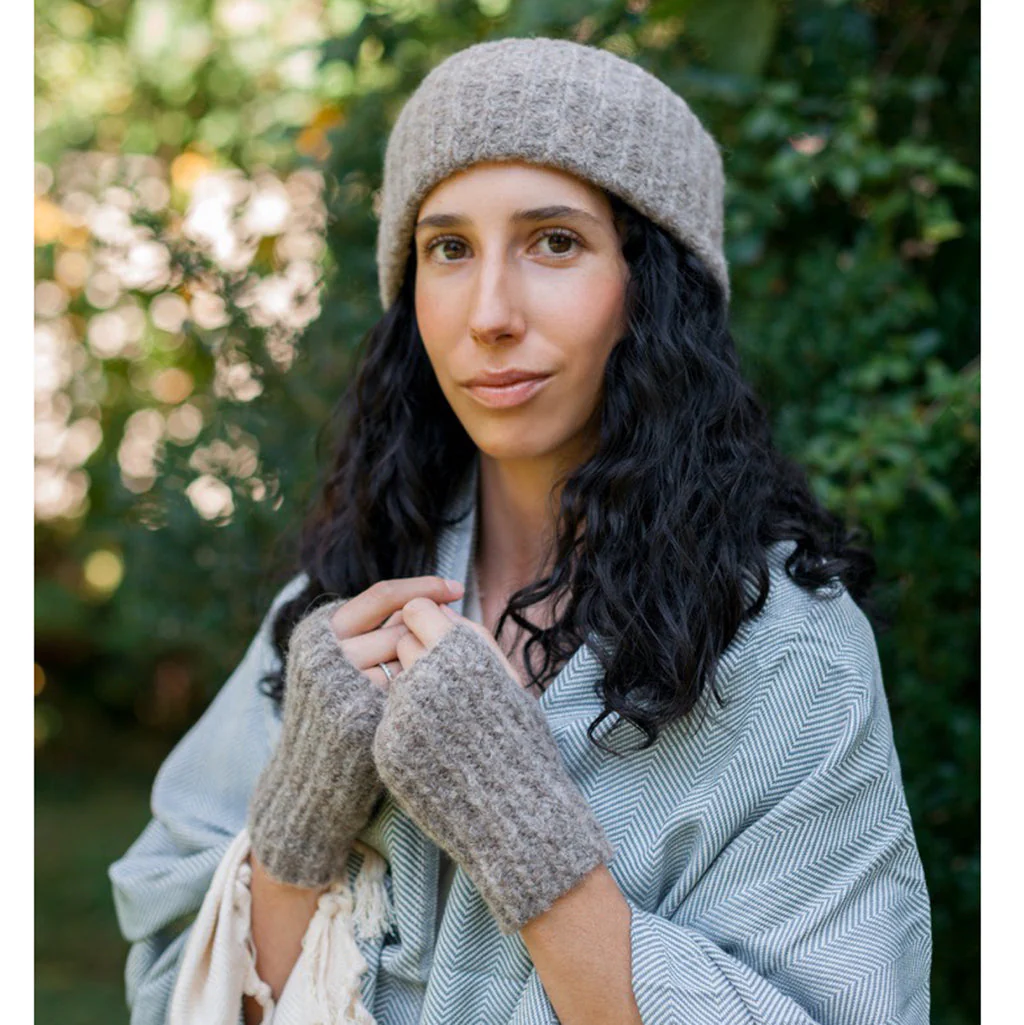 Autumn Ribbed Alpaca Gloves - Image 2