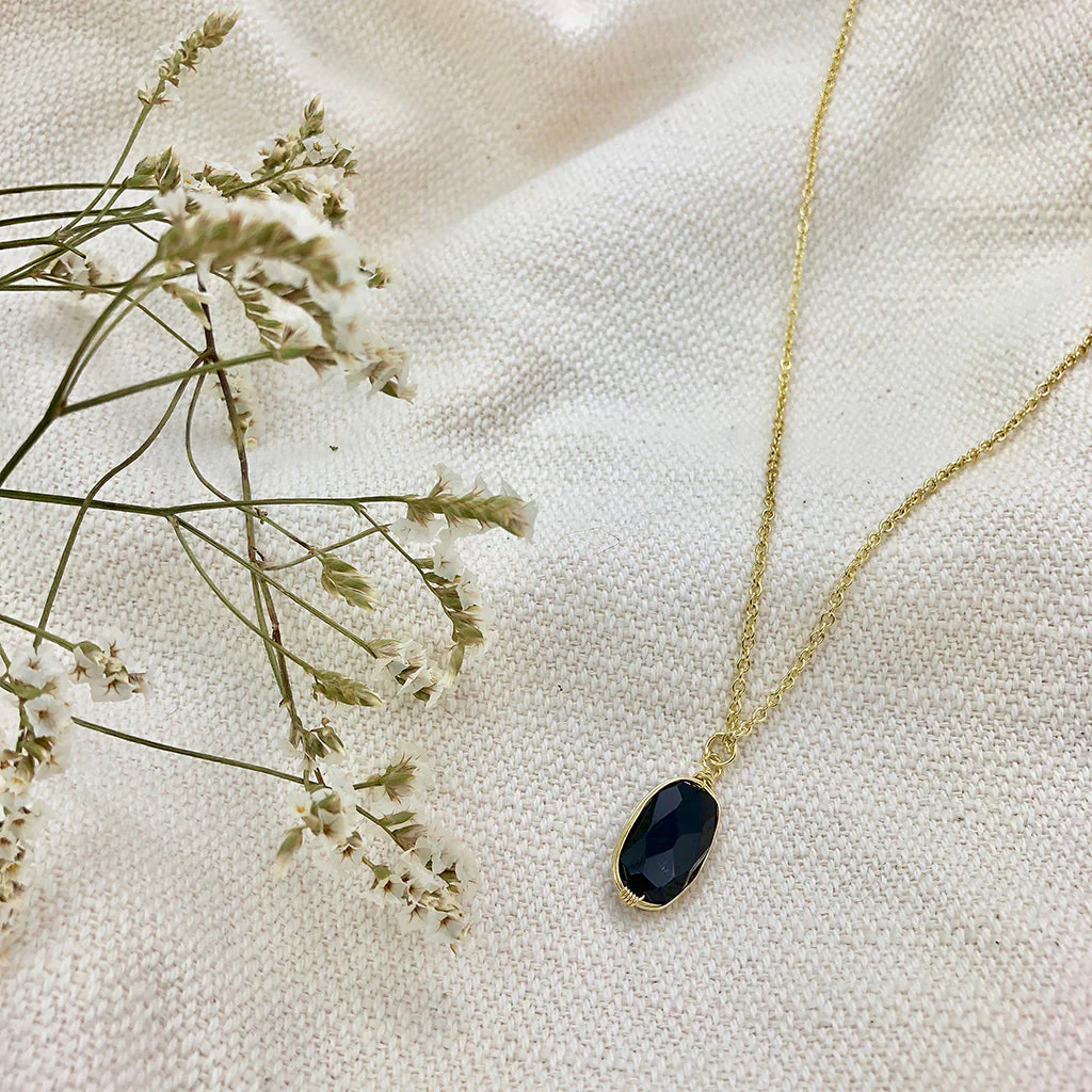 Black Quartz Pendant Necklace - Image 2
