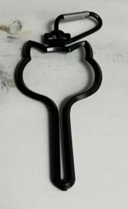 Hands free poop holder/waste bag holder dog head shape - Image 6