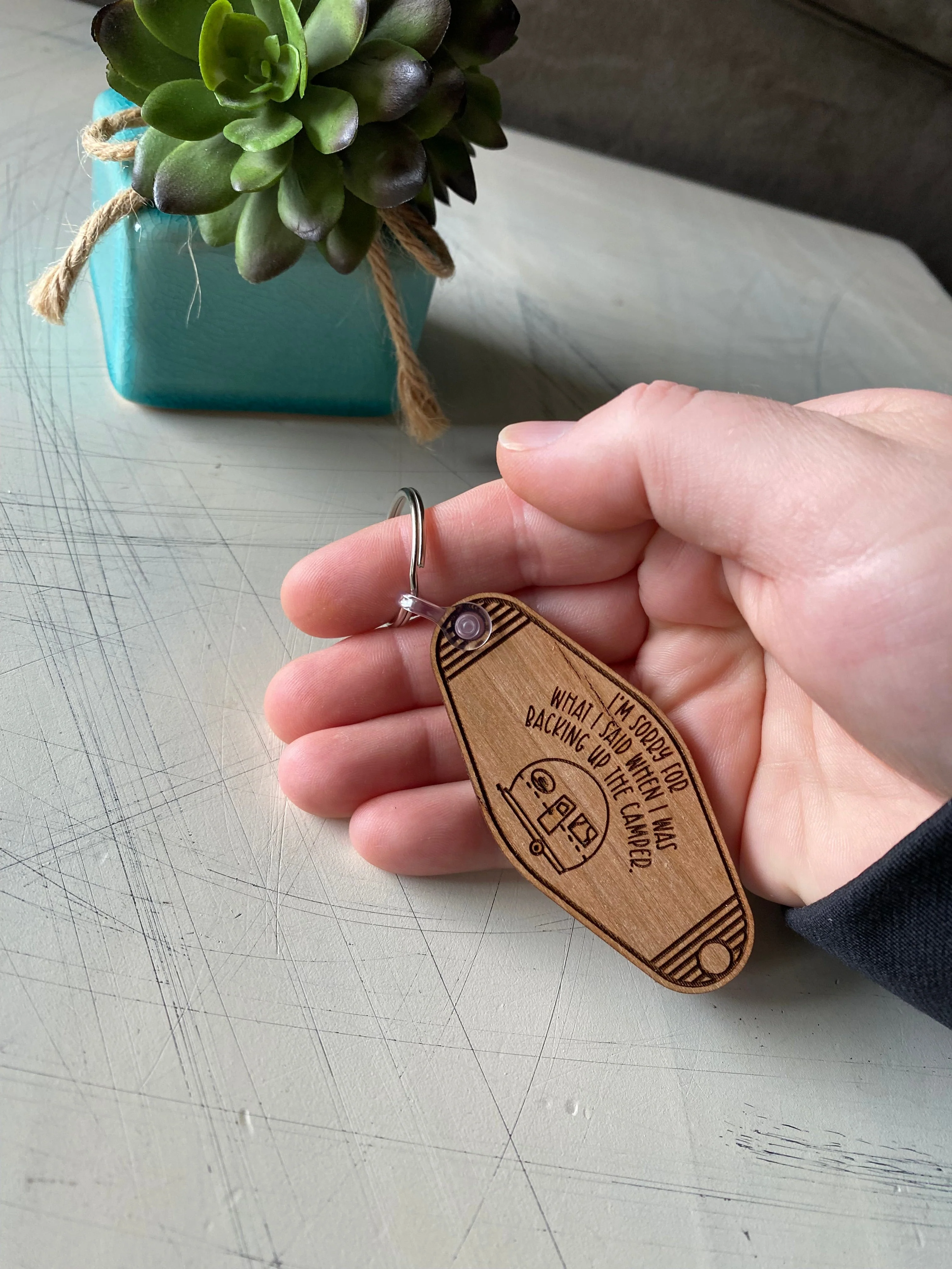 I'm sorry for what I said when I was backing up the camper - Wood Motel-style Keychain - Image 4