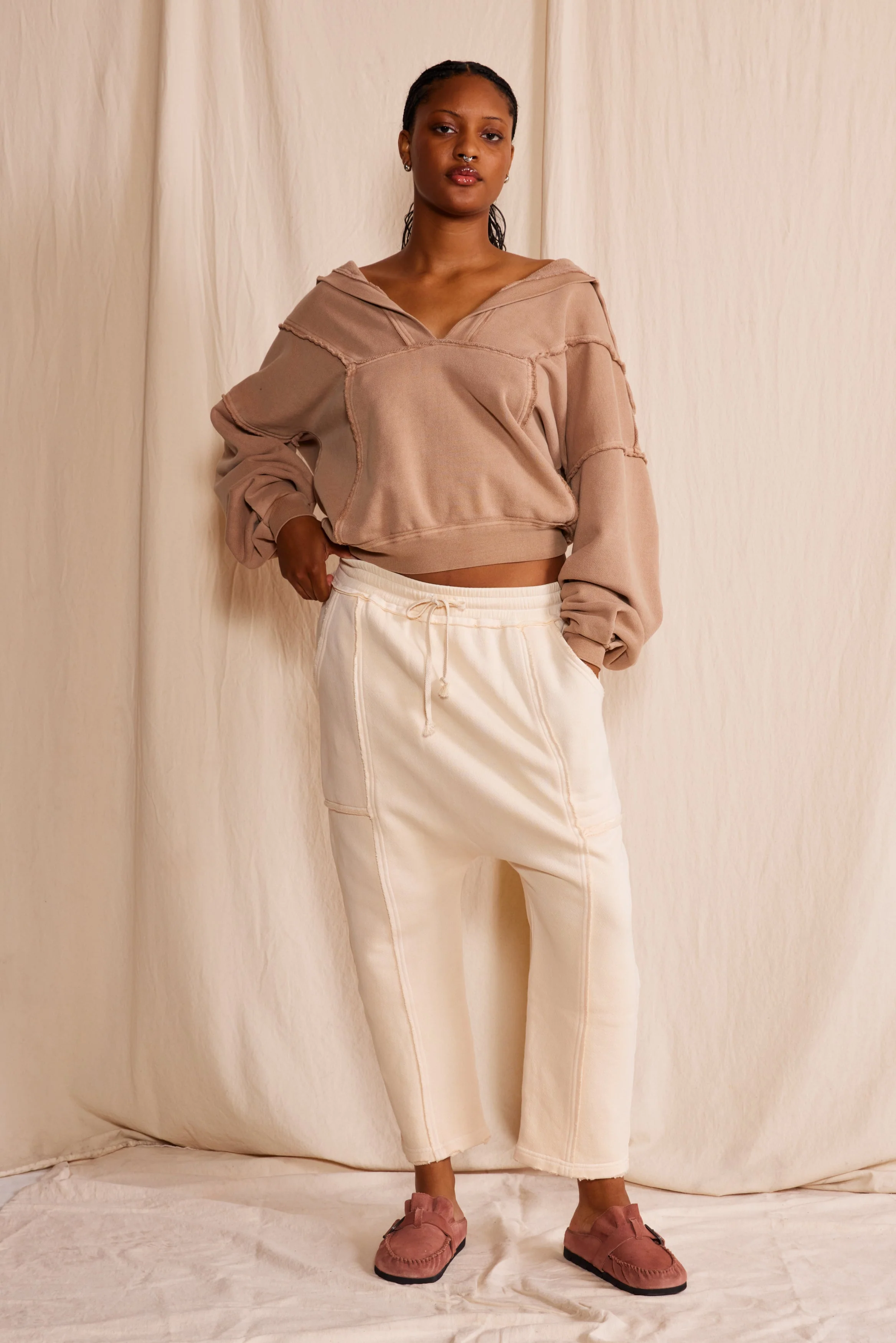 Ryanne Sweatshirt - Image 6